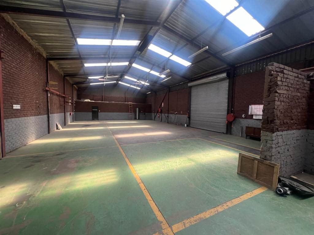360  m² Industrial space in Brakpan North photo number 3