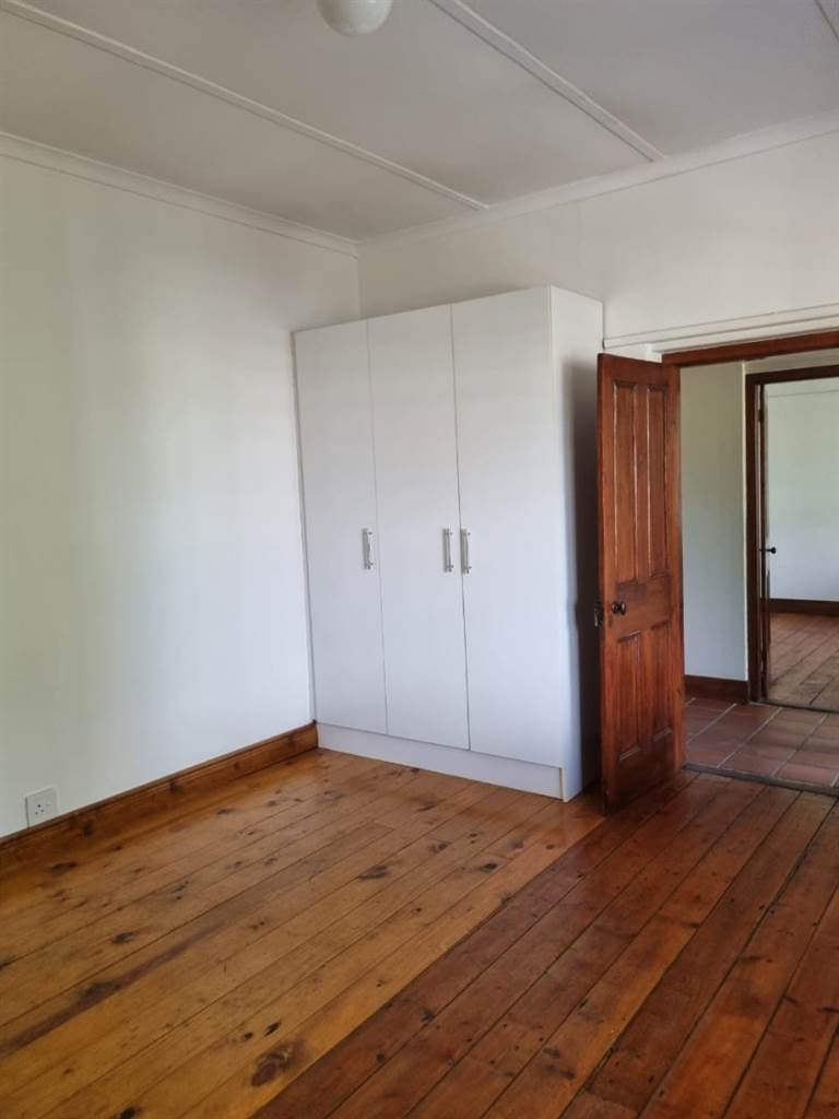 2 Bed House in Paarl Central East photo number 9