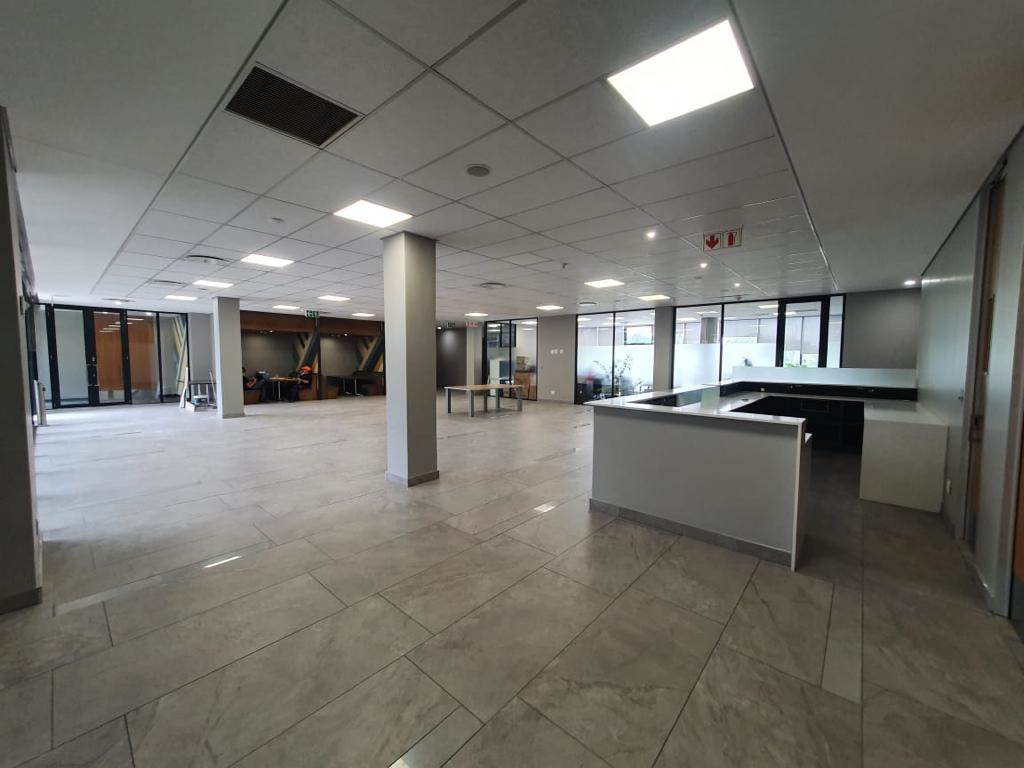 800  m² Commercial space in Bryanston photo number 13