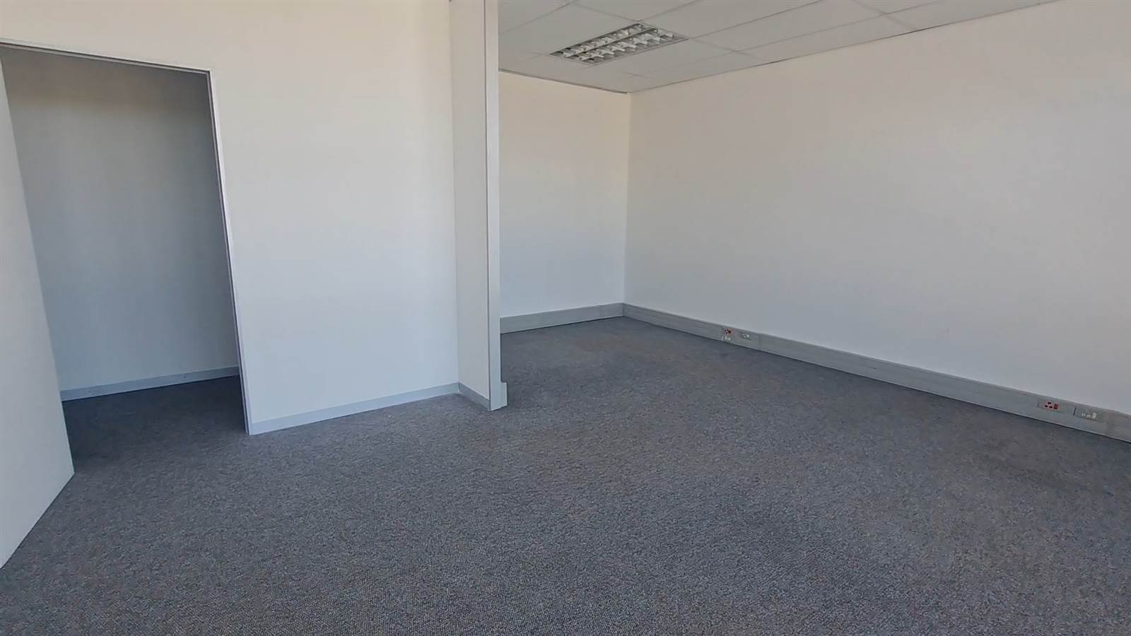 114  m² Commercial space in Paarden Eiland photo number 6