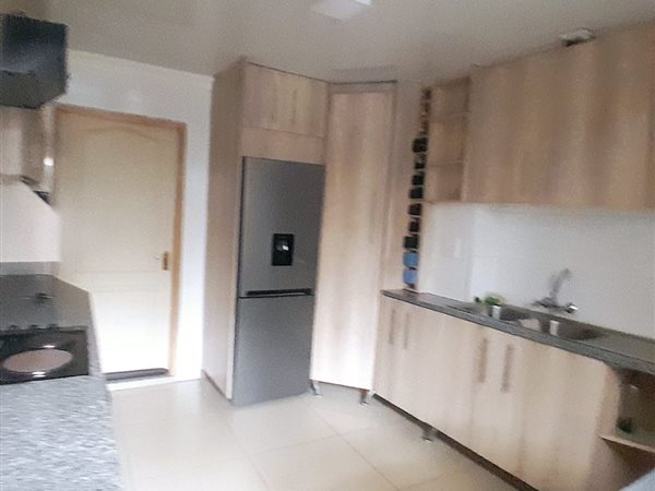 2 Bedroom House 2 Bedroom House