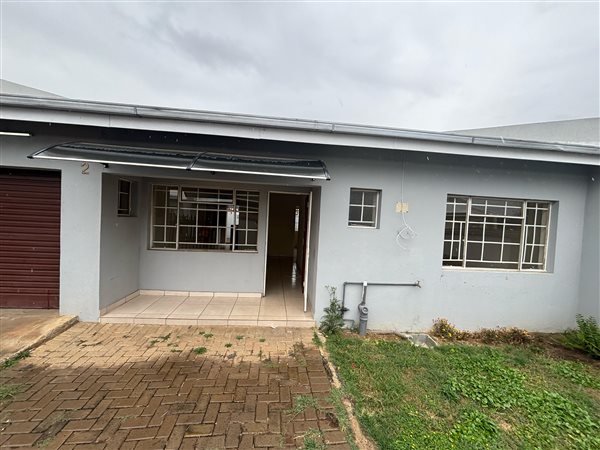 3 Bedroom Townhouse 3 Bedroom Townhouse