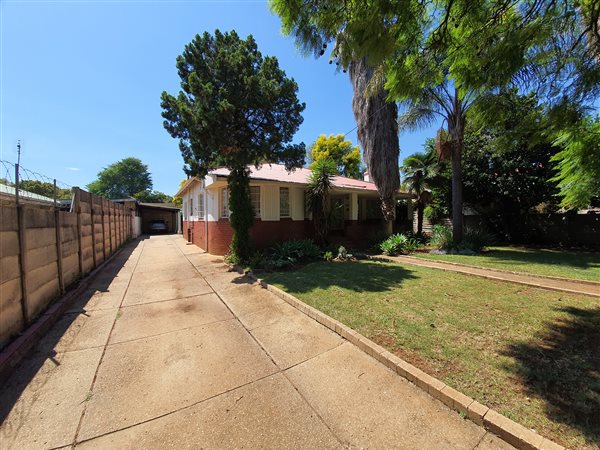 3 Bedroom House 3 Bedroom House