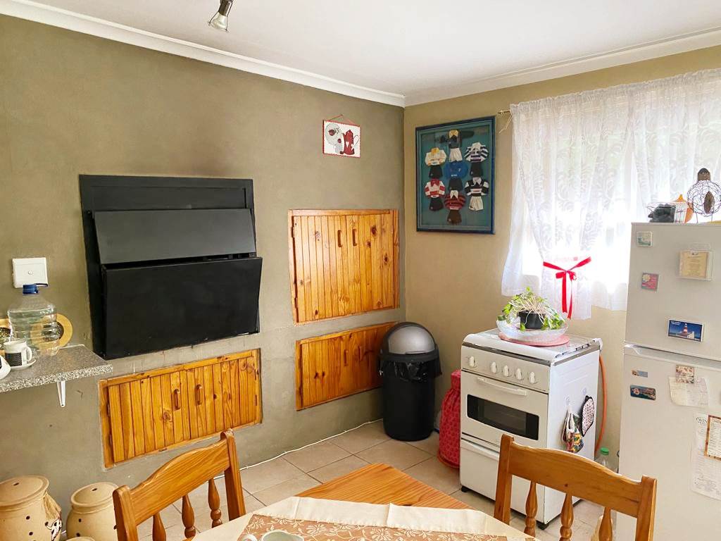 4 Bed House in Bredasdorp photo number 26