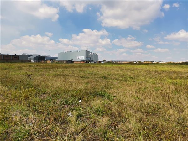 2499 m² Land available in Secunda