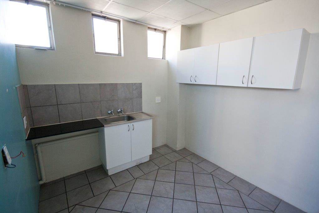 Studio apartment in Durban CBD photo number 6