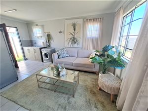 2 Bed House in Eikenhof