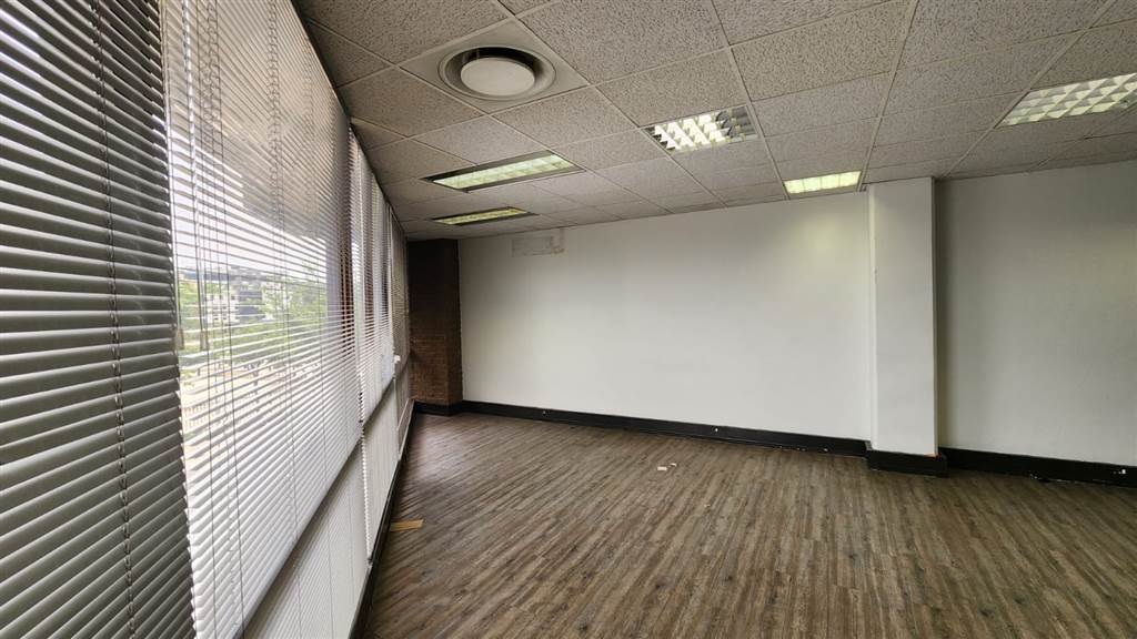 39  m² Commercial space in Centurion CBD photo number 4