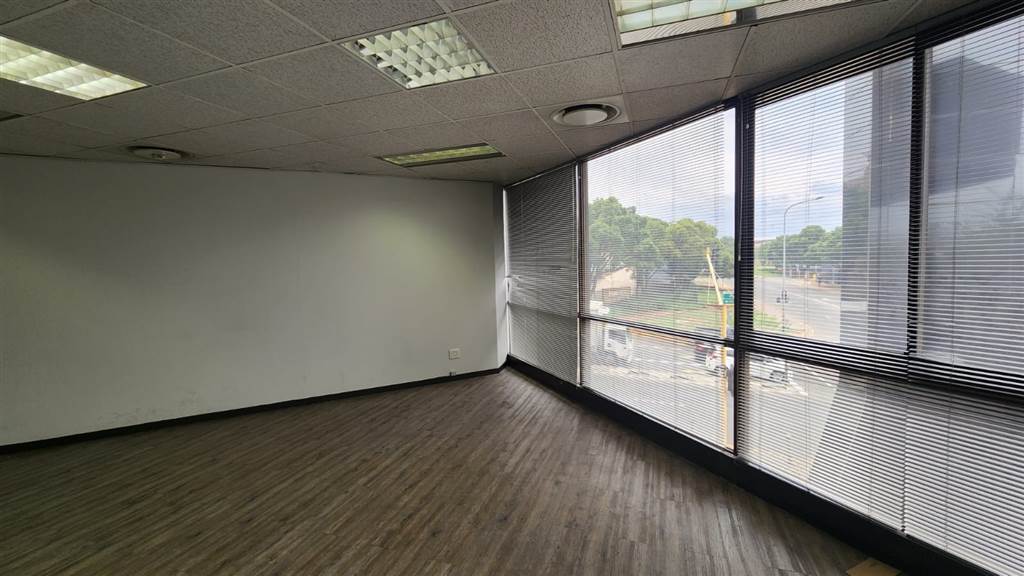 39  m² Commercial space in Centurion CBD photo number 9