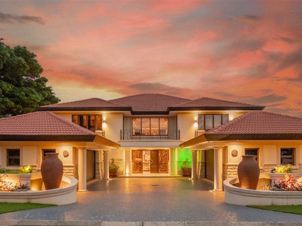 4 Bedroom House 4 Bedroom House