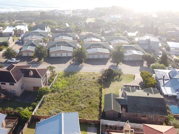 658 m² Land available in Wavecrest