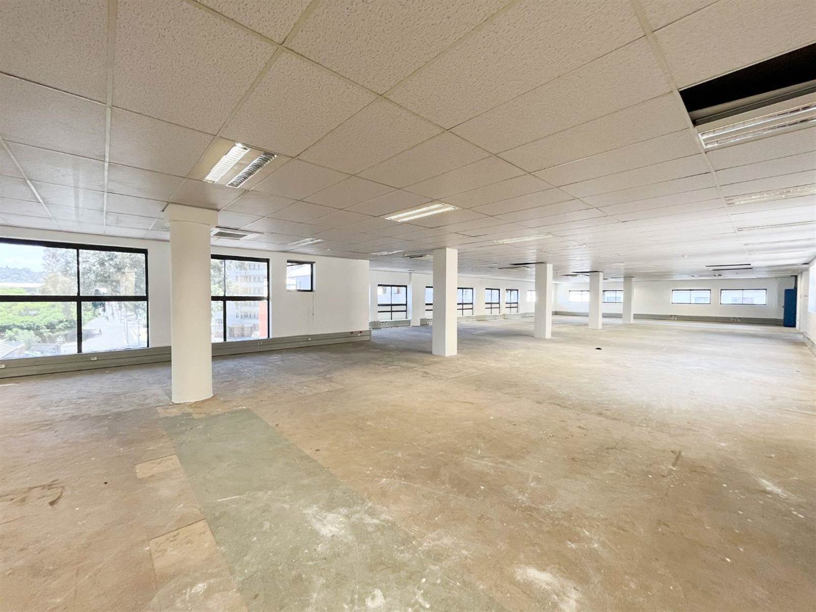 2942  m² Office Space in Boston photo number 24