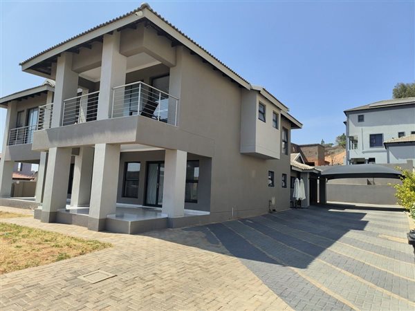 4 Bed Townhouse