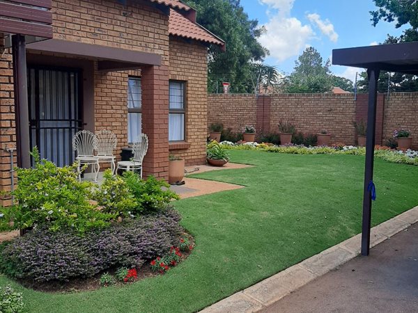 1 Bed Townhouse in Willow Park Manor