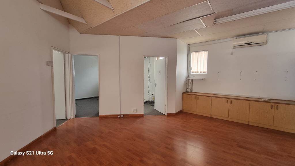 178  m² Commercial space in Uvongo photo number 4