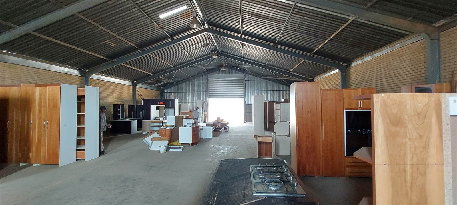 450  m² Industrial space in Pomona AH photo number 4