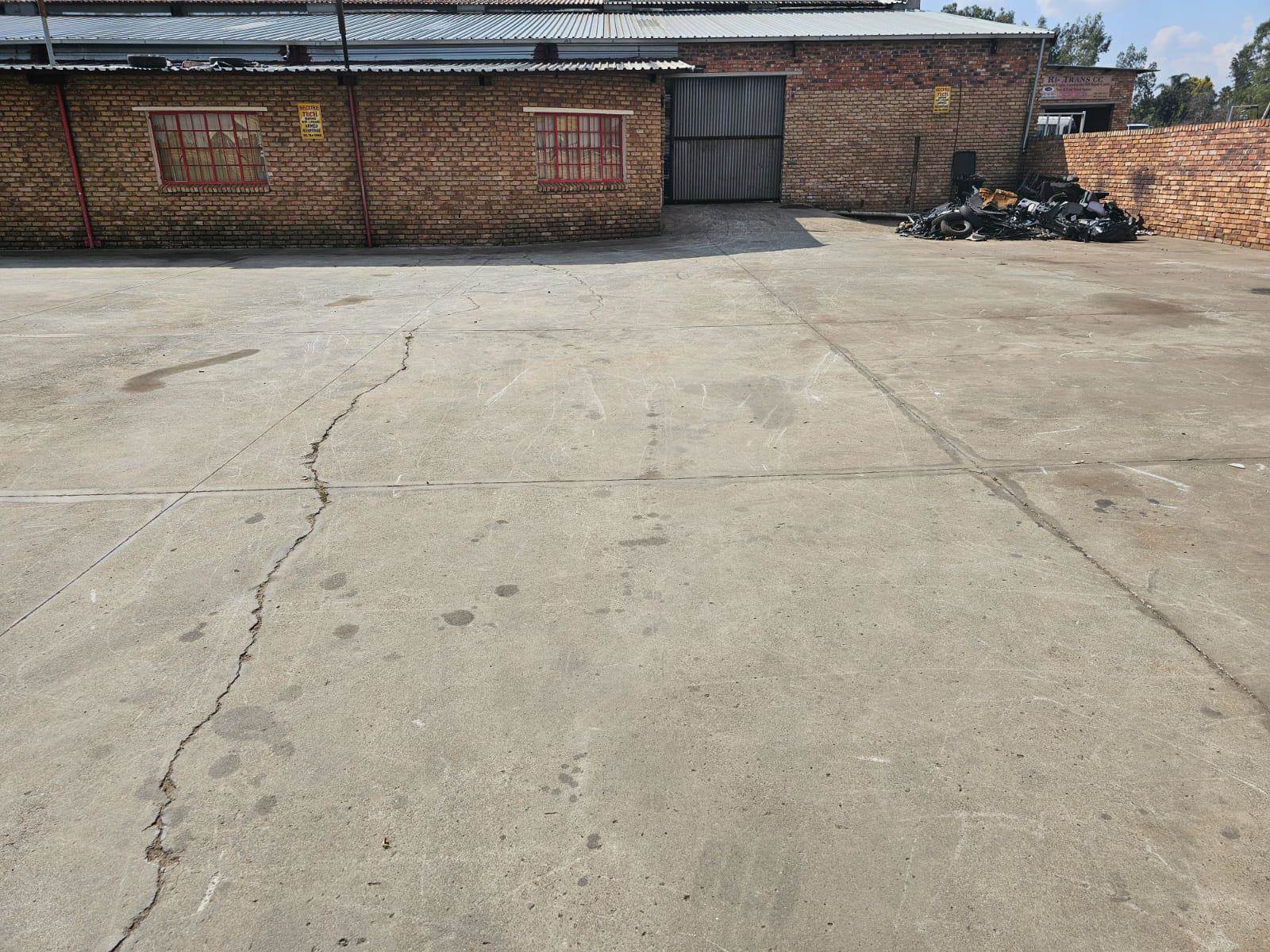 300  m² Industrial space in Brakpan Central photo number 7