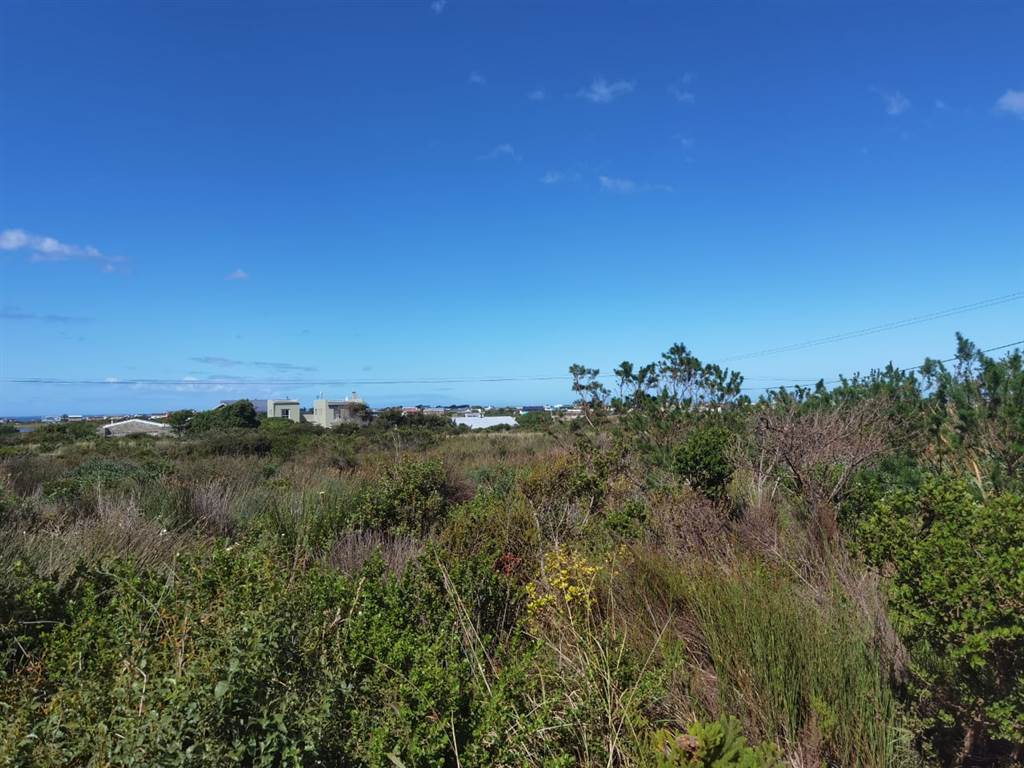880 m² Land available in Bettys Bay photo number 1