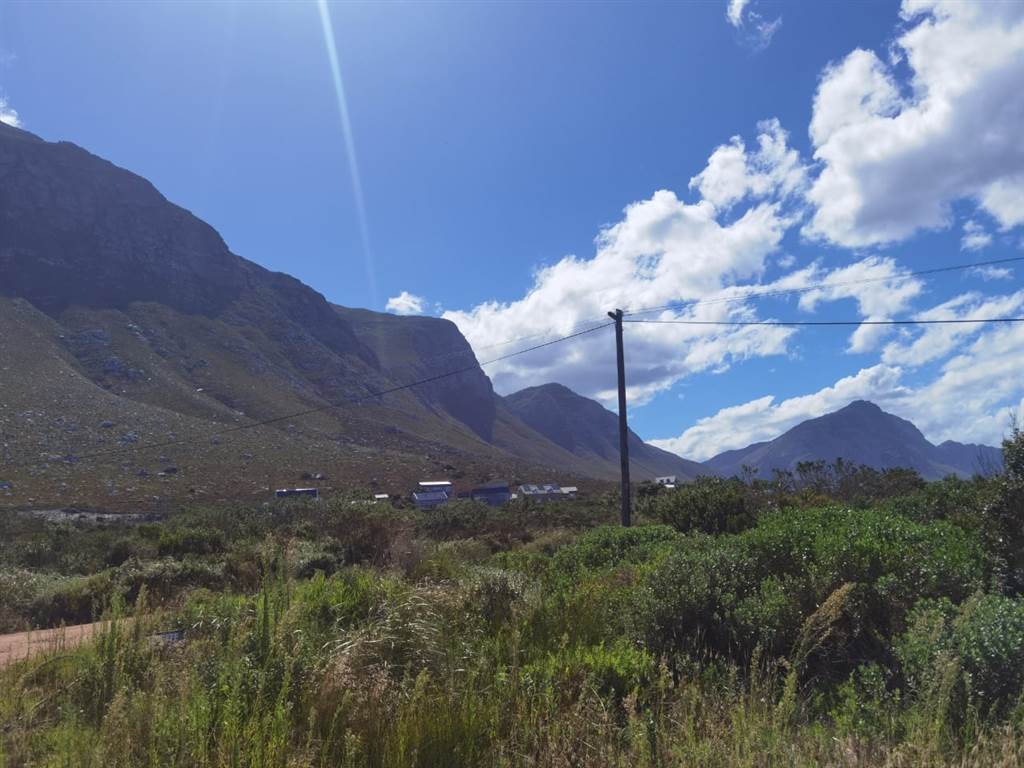 880 m² Land available in Bettys Bay photo number 4