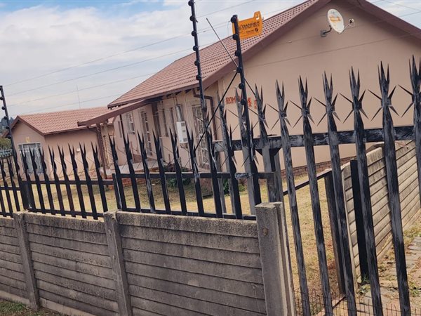 3 Bedroom House 3 Bedroom House
