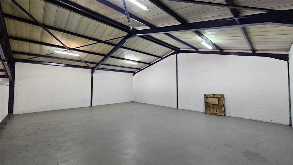 1000  m² Industrial space in Beaconvale photo number 7