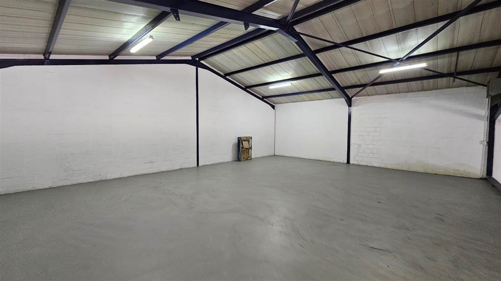 1000  m² Industrial space in Beaconvale photo number 8