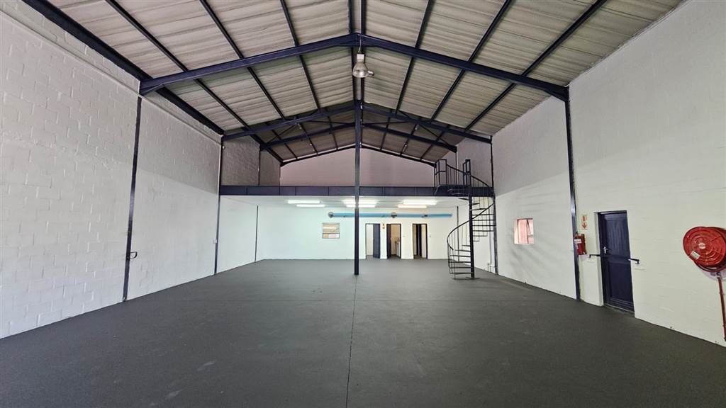 1000  m² Industrial space in Beaconvale photo number 15
