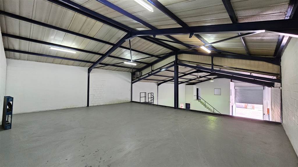 1000  m² Industrial space in Beaconvale photo number 10