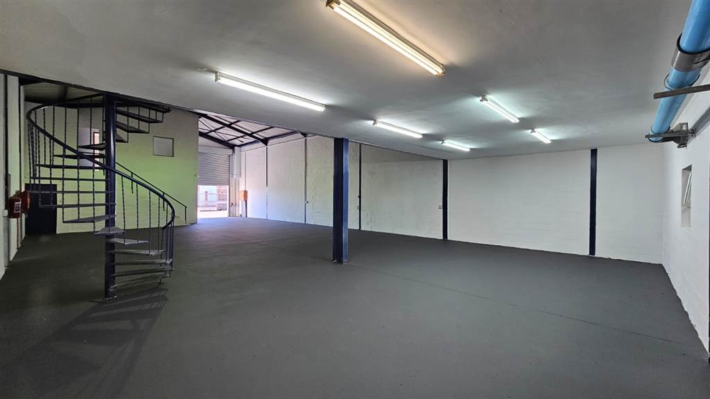1000  m² Industrial space in Beaconvale photo number 21