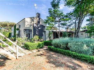 1 ha Farm in Kameeldrift East