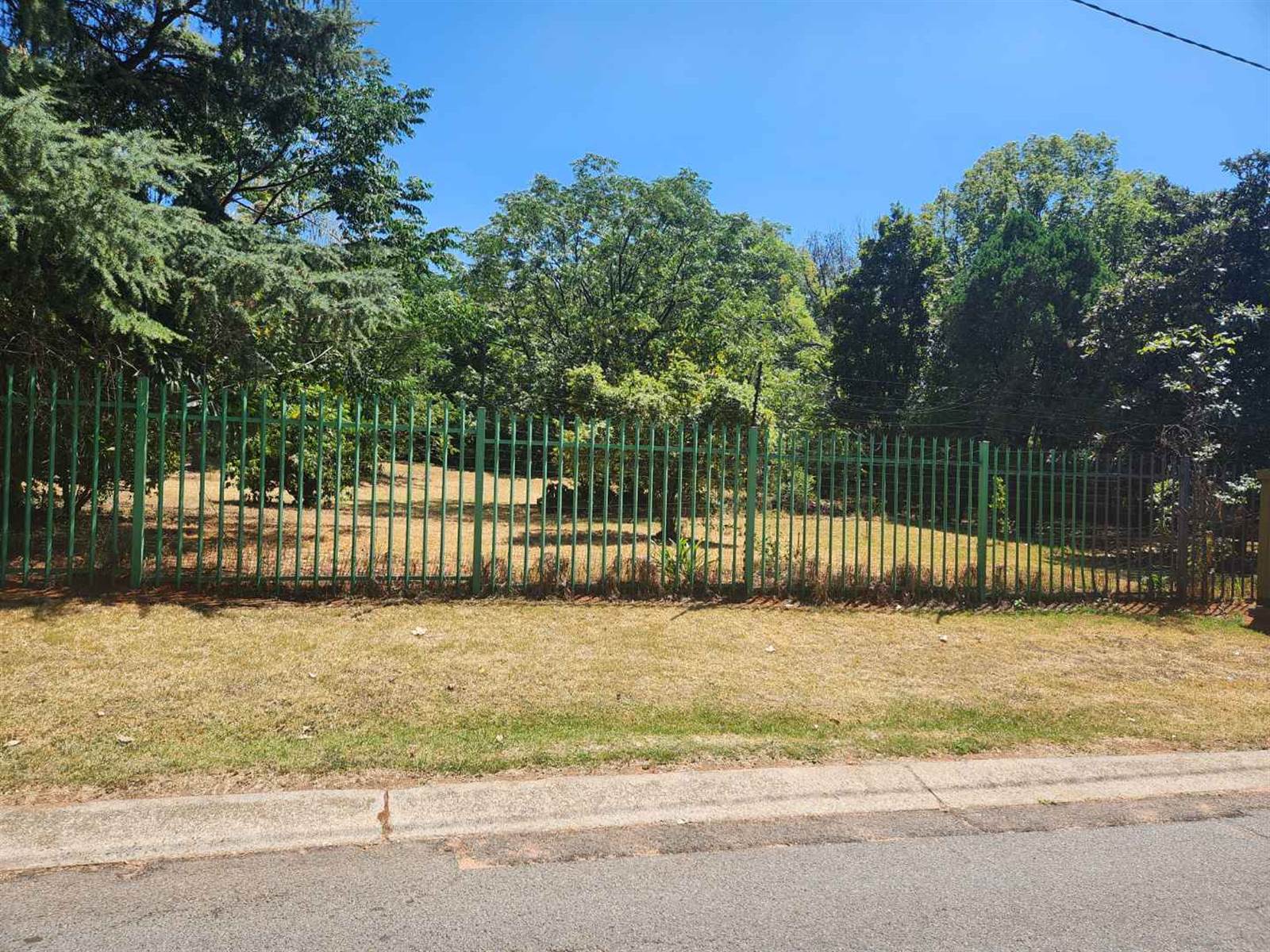 1652 m² Land available in Bryanston photo number 2