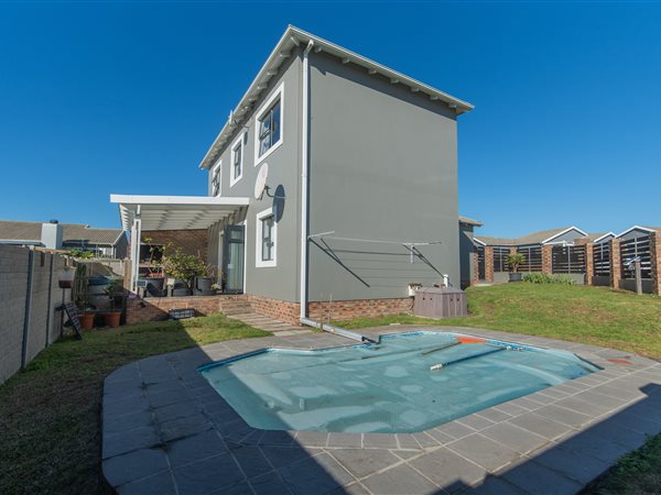 3 Bedroom House 3 Bedroom House