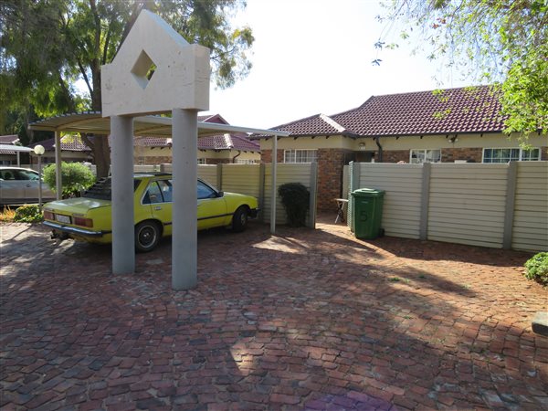 2 Bedroom Townhouse 2 Bedroom Townhouse