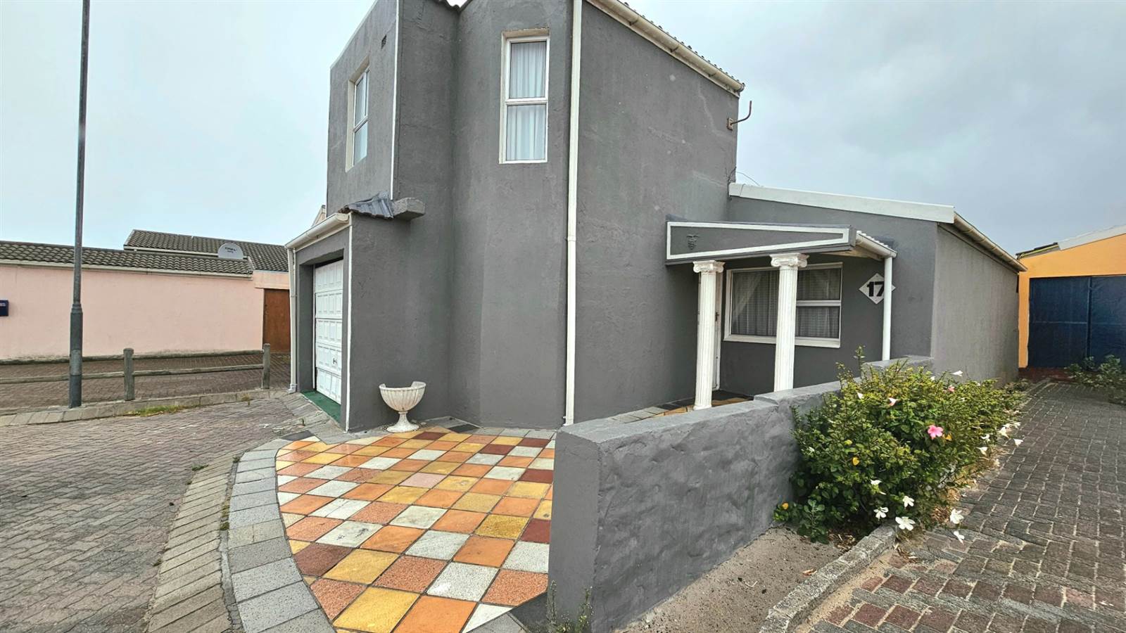 4 Bed House in Strandfontein photo number 10