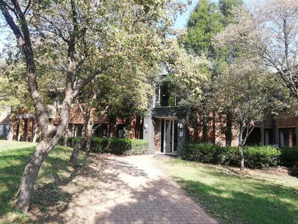 309  m² Commercial space in Woodmead