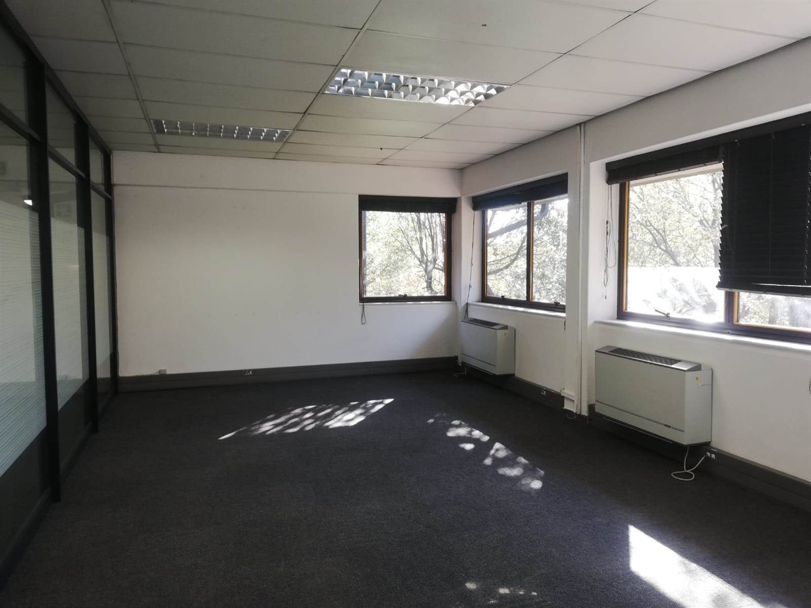 309  m² Commercial space in Woodmead photo number 18