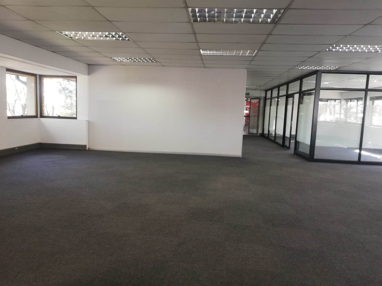 309  m² Commercial space in Woodmead photo number 17