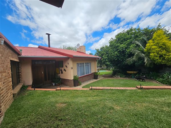 4 Bed House in Drakensview