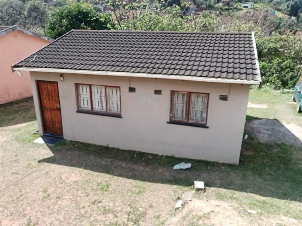 2 Bed House in Umlazi photo number 2