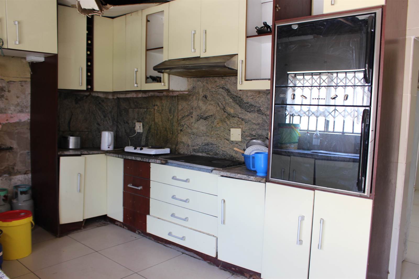 3 Bed House in Roodepoort North photo number 9