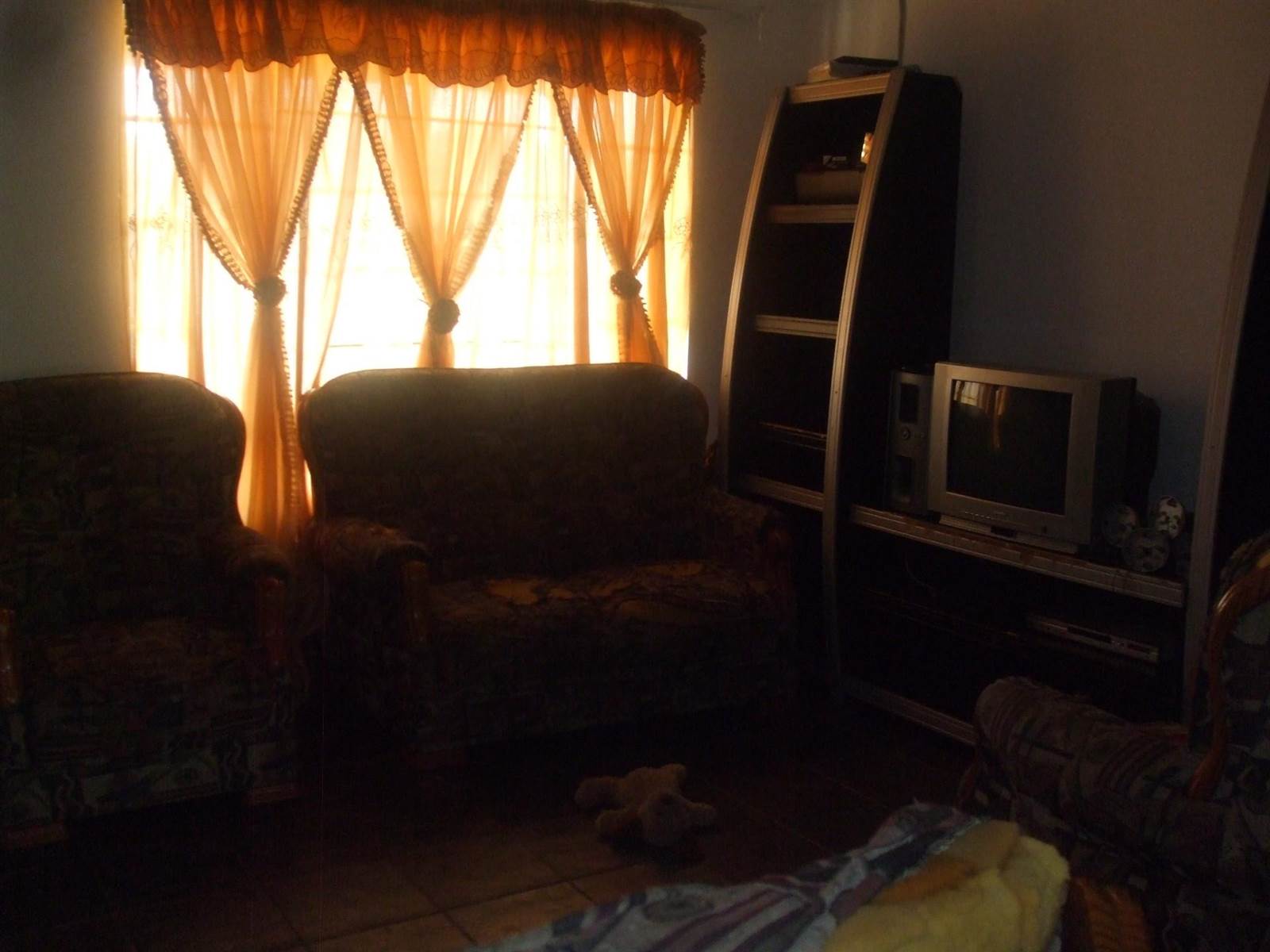 3 Bed Apartment in Lydenburg photo number 27