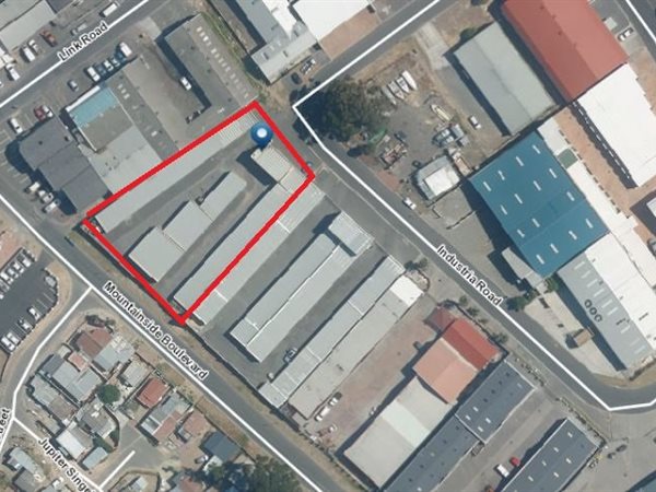 1 200  m² Commercial space