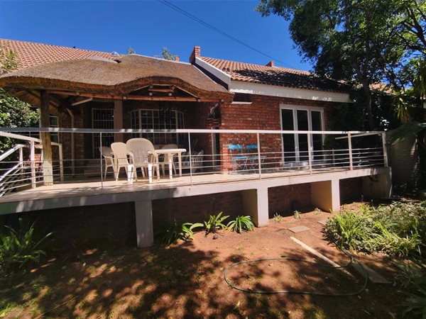 3 Bedroom Townhouse 3 Bedroom Townhouse