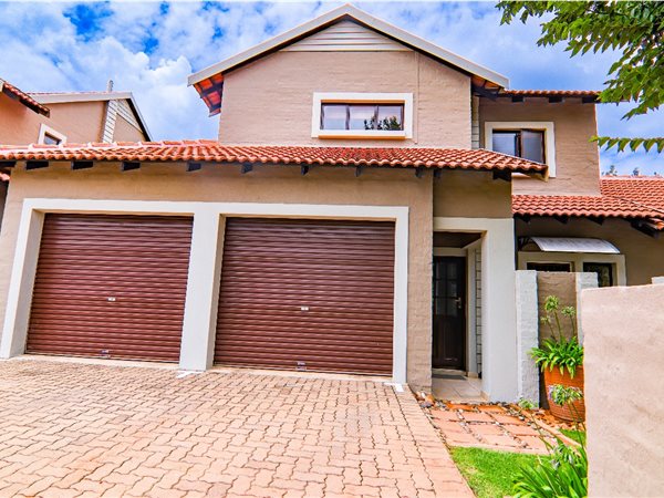 3 Bedroom Duplex 3 Bedroom Duplex