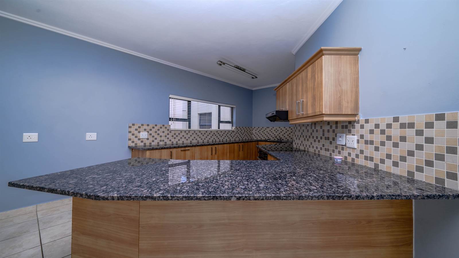 3 Bed Apartment in Palm Lakes Estate photo number 9