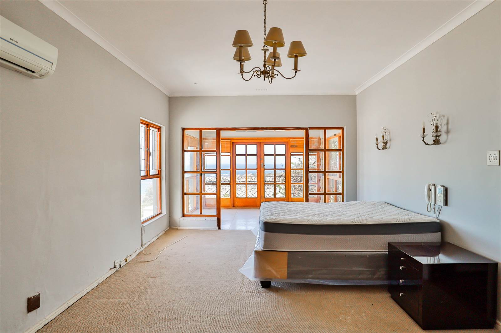 4 Bed House in Camps Bay photo number 16