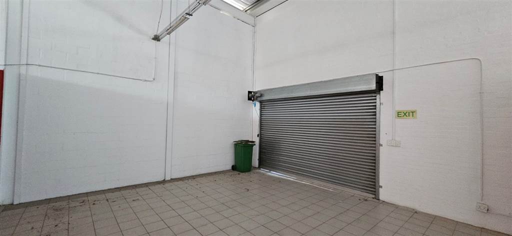 868  m² Commercial space in Parklands photo number 11