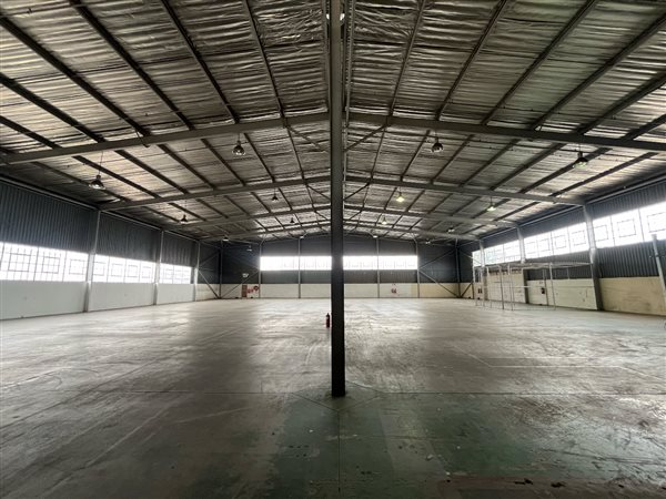 2 501  m² Commercial space
