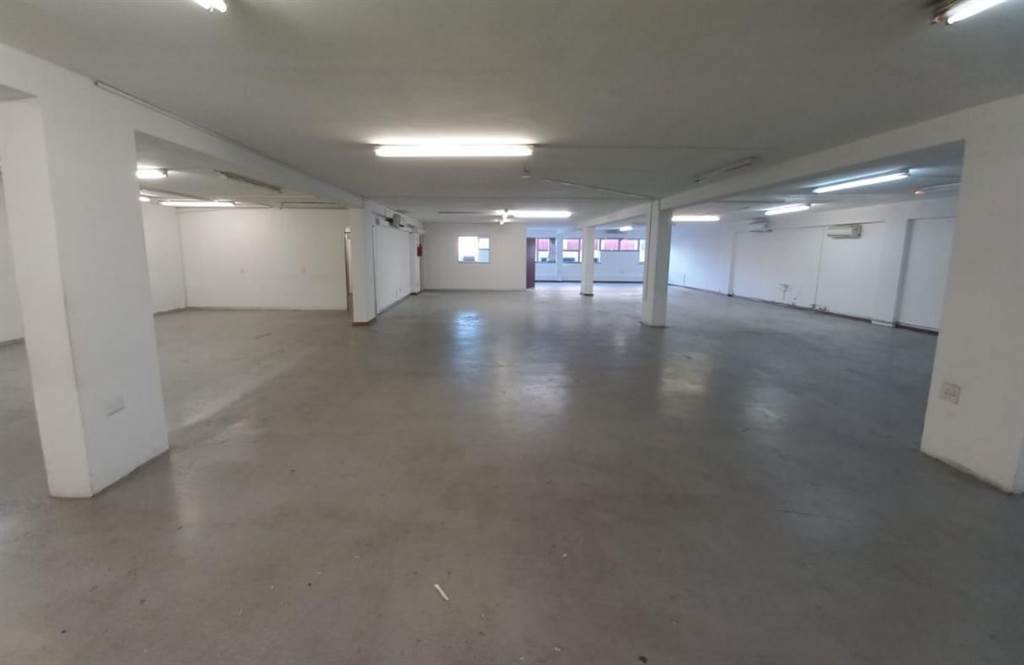 560  m² Industrial space in Greyville photo number 5