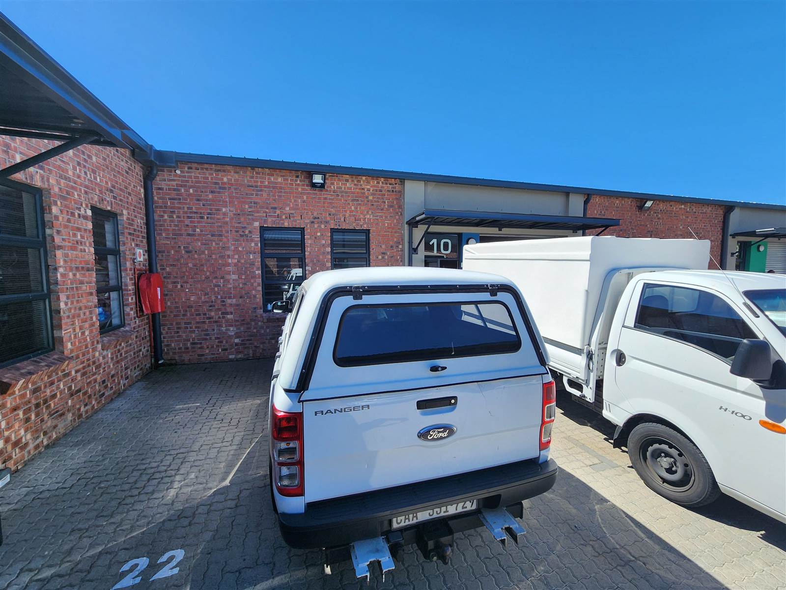 175  m² Industrial space in Ottery photo number 1